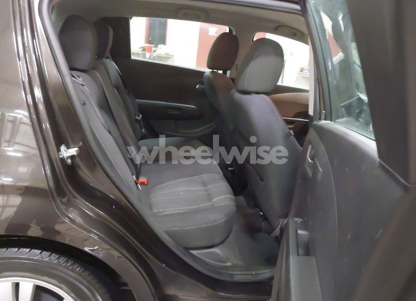 Photo 8 of 2015 Chevrolet Sonic LT AUTO (VIN 1G1JC6SH6F4153588)