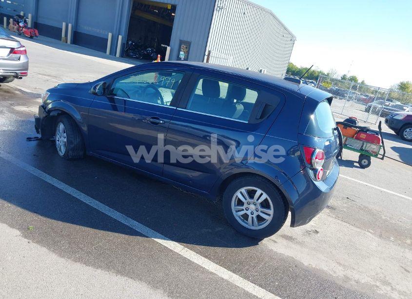 Photo 3 of 2015 Chevrolet Sonic LT AUTO (VIN 1G1JC6SH6F4206371)