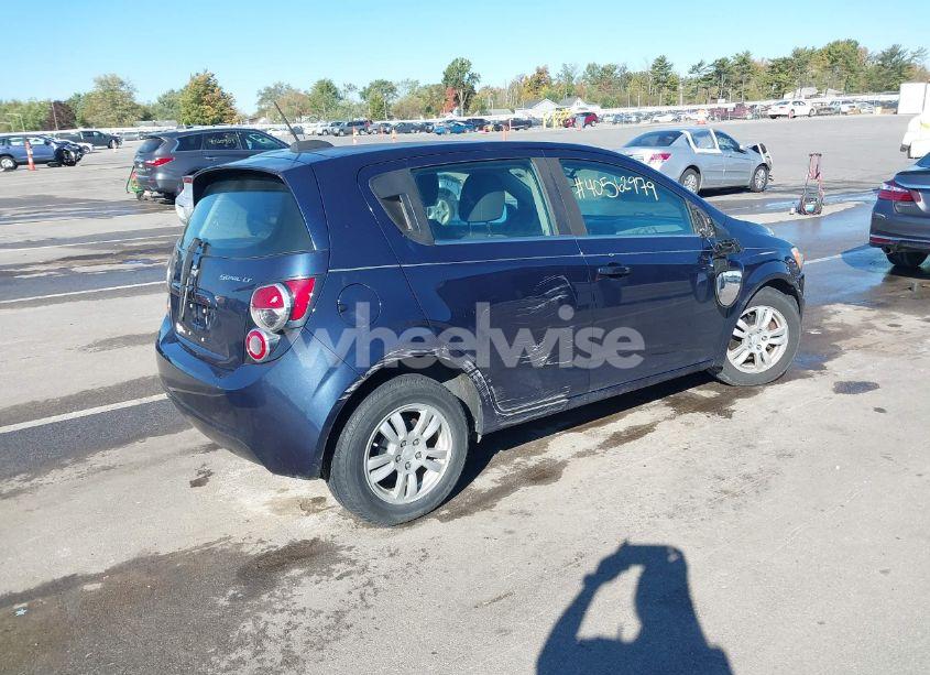 Photo 4 of 2015 Chevrolet Sonic LT AUTO (VIN 1G1JC6SH6F4206371)