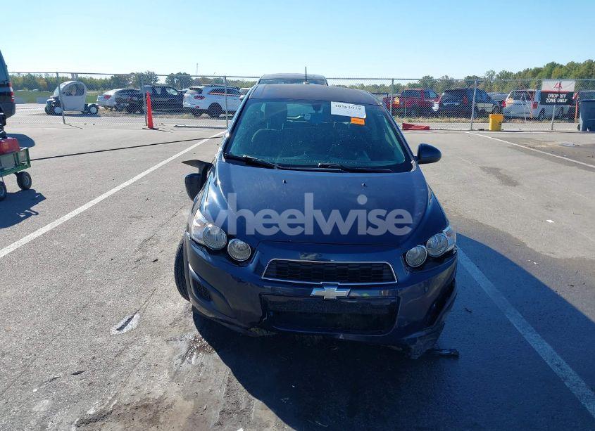 Photo 6 of 2015 Chevrolet Sonic LT AUTO (VIN 1G1JC6SH6F4206371)