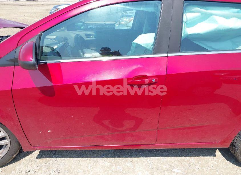 Photo 15 of 2012 Chevrolet Sonic 2LT (VIN 1G1JC6SH7C4135418)