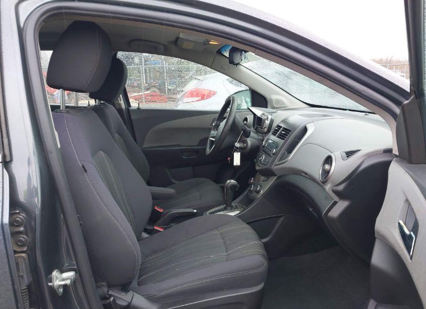 Photo 5 of 2012 Chevrolet Sonic 2LT (VIN 1G1JC6SH7C4230402)