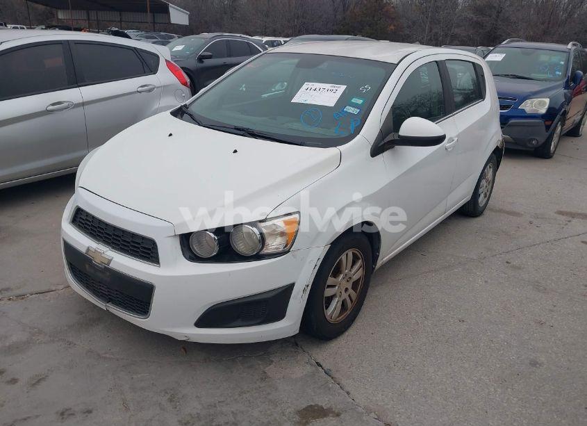 Photo 2 of 2013 Chevrolet Sonic LT AUTO (VIN 1G1JC6SH7D4143553)