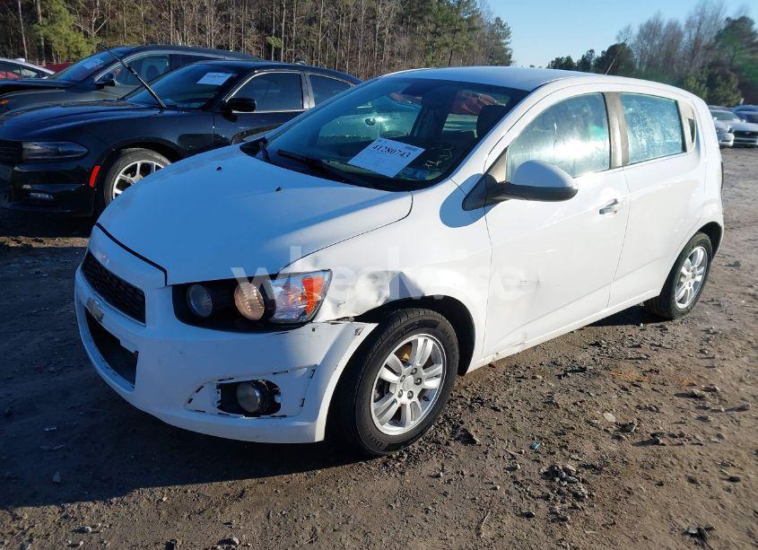 Photo 2 of 2013 Chevrolet Sonic LT AUTO (VIN 1G1JC6SH7D4231891)