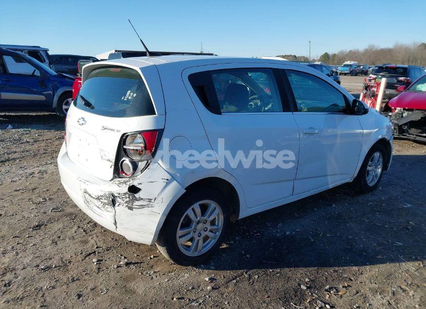 Photo 4 of 2013 Chevrolet Sonic LT AUTO (VIN 1G1JC6SH7D4231891)