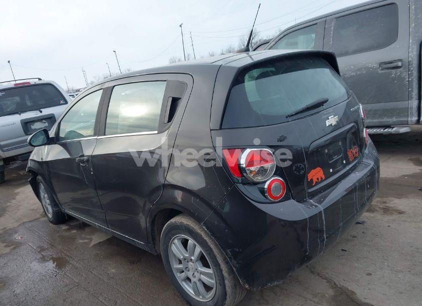 Photo 3 of 2014 Chevrolet Sonic LT AUTO (VIN 1G1JC6SH7E4170592)