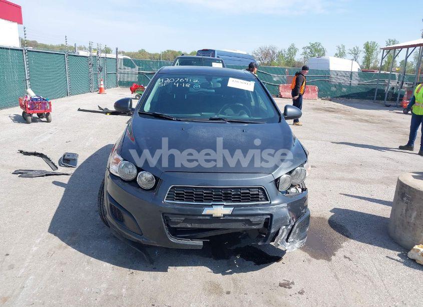 Photo 13 of 2015 Chevrolet Sonic LT AUTO (VIN 1G1JC6SH7F4104626)