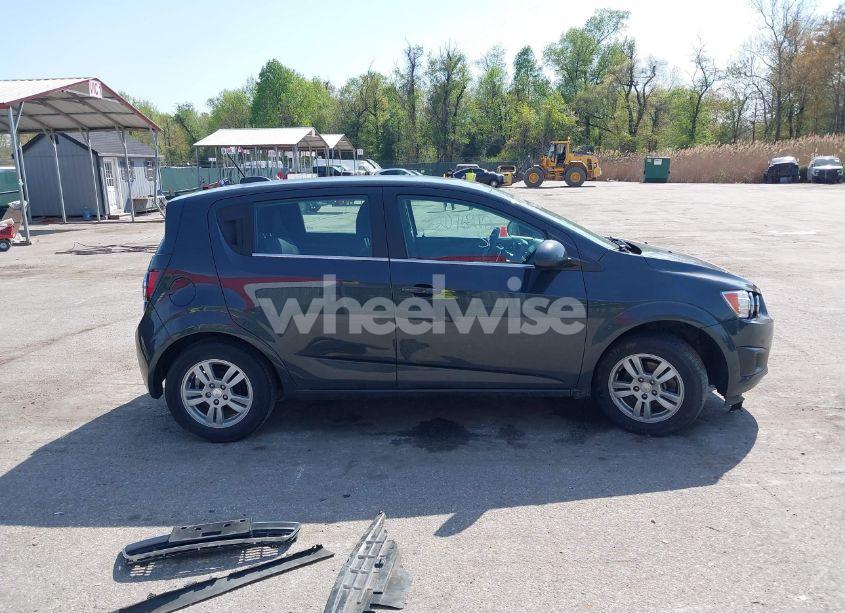 Photo 14 of 2015 Chevrolet Sonic LT AUTO (VIN 1G1JC6SH7F4104626)