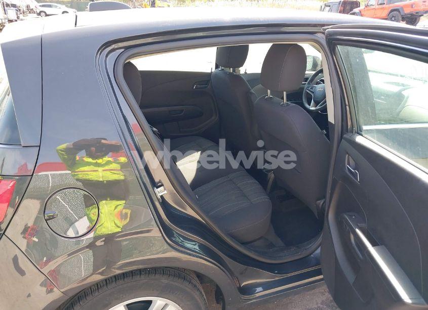 Photo 8 of 2015 Chevrolet Sonic LT AUTO (VIN 1G1JC6SH7F4104626)