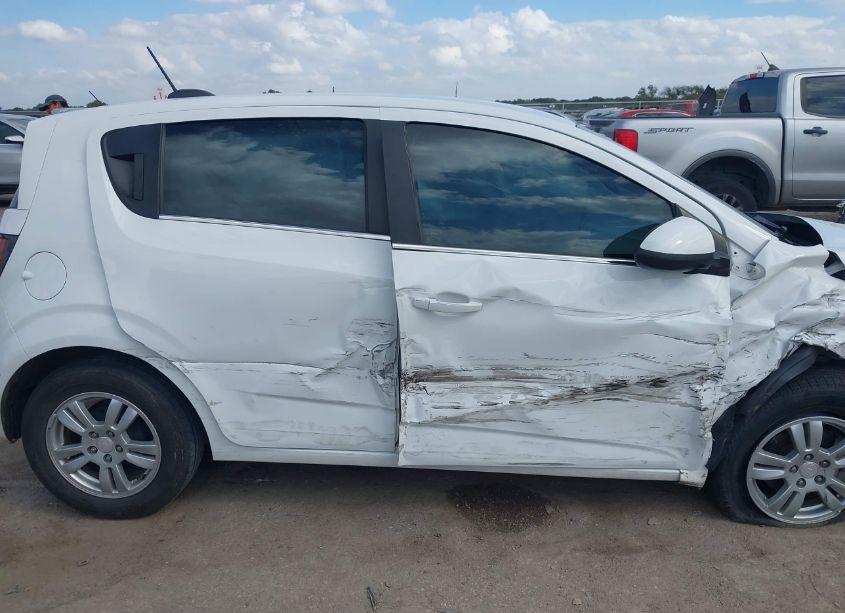 Photo 12 of 2016 Chevrolet Sonic LT AUTO (VIN 1G1JC6SH7G4165525)