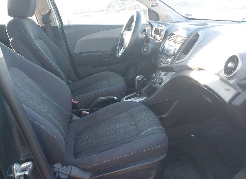 Photo 5 of 2013 Chevrolet Sonic LT AUTO (VIN 1G1JC6SH8D4216235)