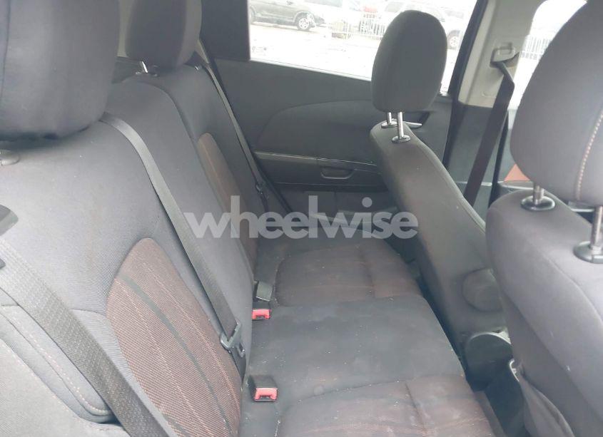 Photo 8 of 2014 Chevrolet Sonic LT AUTO (VIN 1G1JC6SH8E4229617)