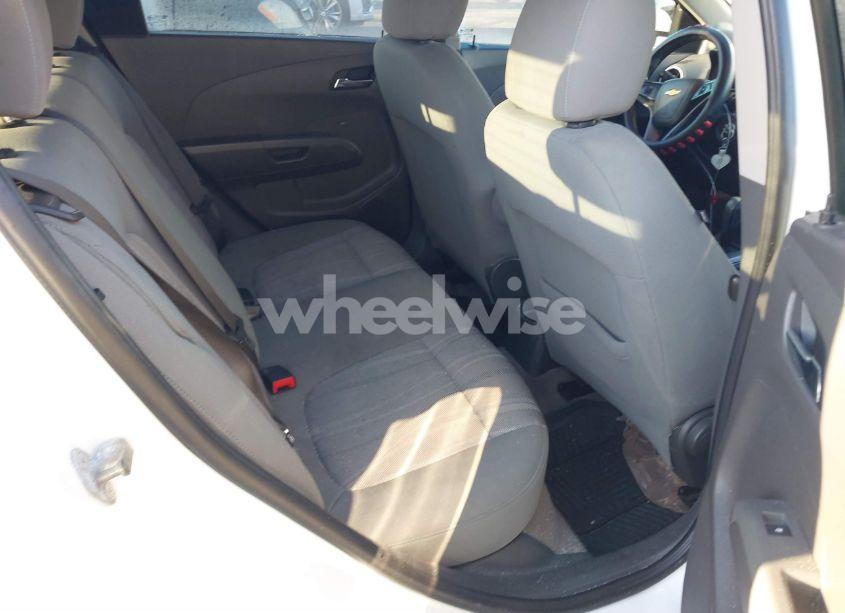 Photo 8 of 2014 Chevrolet Sonic LT AUTO (VIN 1G1JC6SH8E4231285)