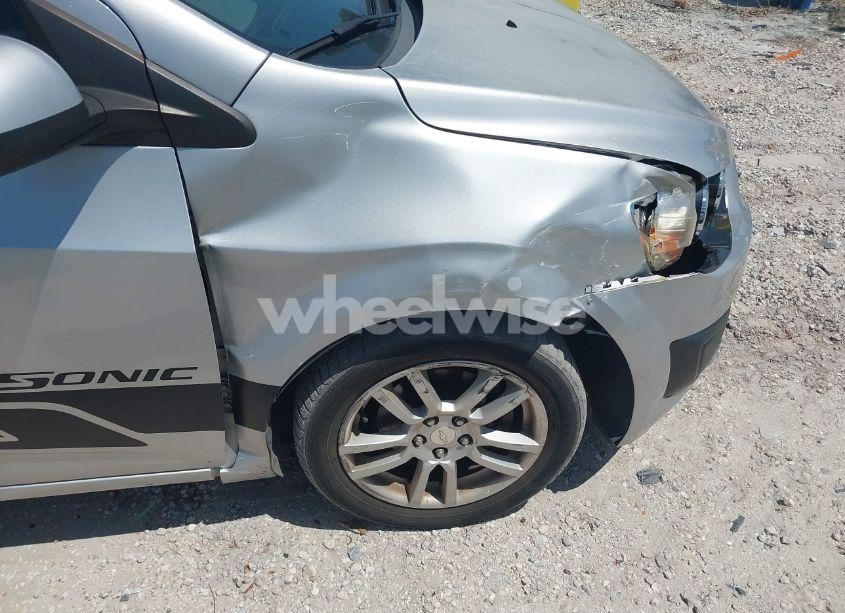 Photo 12 of 2014 Chevrolet Sonic LT AUTO (VIN 1G1JC6SH8E4235238)