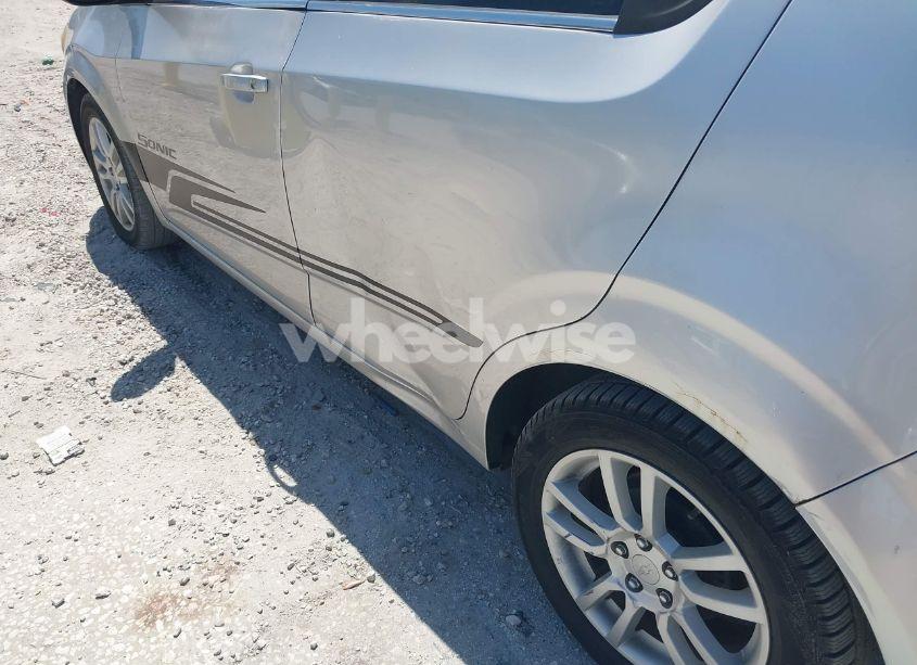 Photo 15 of 2014 Chevrolet Sonic LT AUTO (VIN 1G1JC6SH8E4235238)