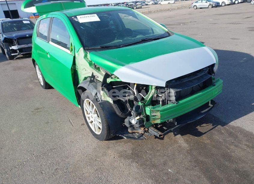 Photo 6 of 2016 Chevrolet Sonic LT AUTO (VIN 1G1JC6SH8G4146885)