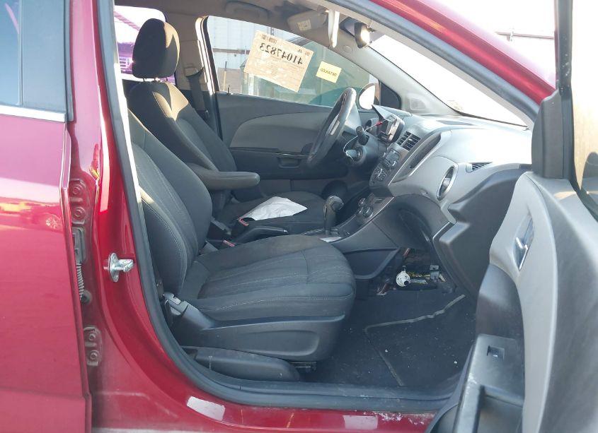 Photo 5 of 2012 Chevrolet Sonic 2LT (VIN 1G1JC6SH9C4116353)