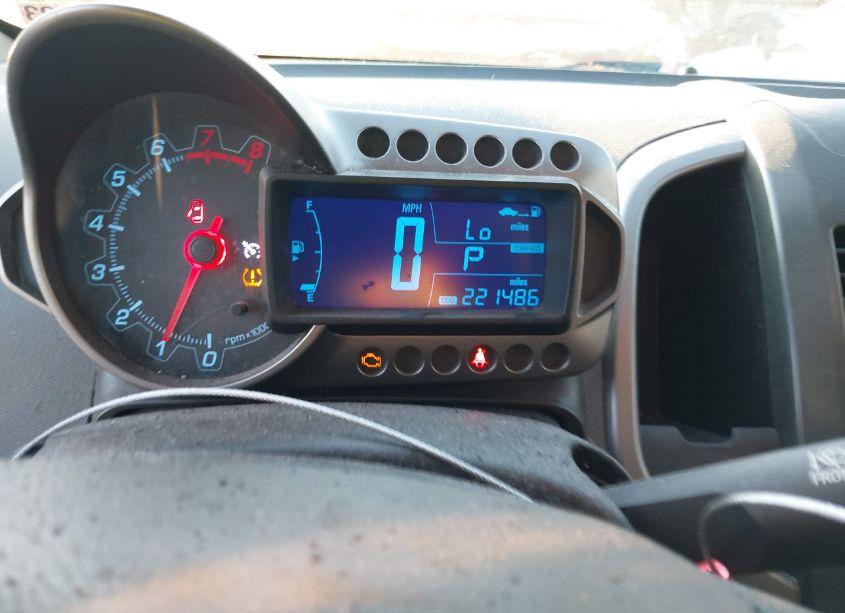 Photo 7 of 2012 Chevrolet Sonic 2LT (VIN 1G1JC6SH9C4116353)