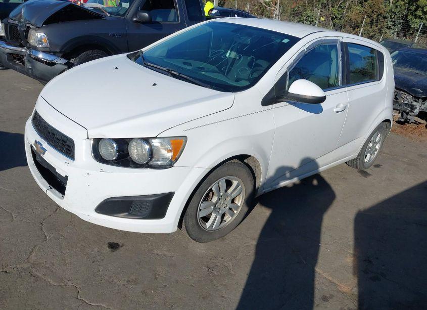 Photo 2 of 2014 Chevrolet Sonic LT AUTO (VIN 1G1JC6SH9E4192741)
