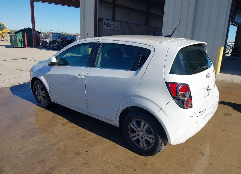 Photo 3 of 2014 Chevrolet Sonic LT AUTO (VIN 1G1JC6SH9E4226953)