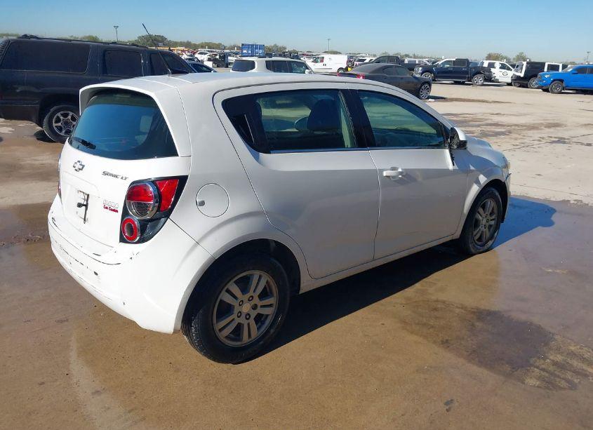 Photo 4 of 2014 Chevrolet Sonic LT AUTO (VIN 1G1JC6SH9E4226953)