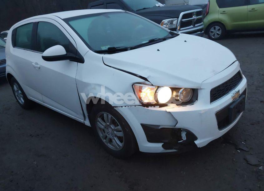 2016 Chevrolet Sonic LT AUTO (VIN 1G1JC6SH9G4104306) main photo