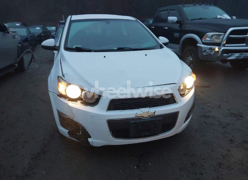Photo 11 of 2016 Chevrolet Sonic LT AUTO (VIN 1G1JC6SH9G4104306)