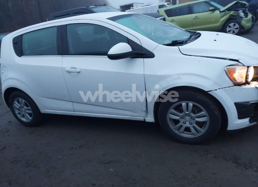 Photo 12 of 2016 Chevrolet Sonic LT AUTO (VIN 1G1JC6SH9G4104306)