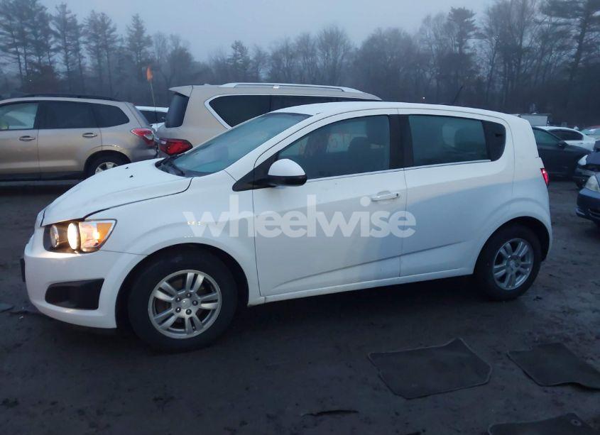 Photo 13 of 2016 Chevrolet Sonic LT AUTO (VIN 1G1JC6SH9G4104306)