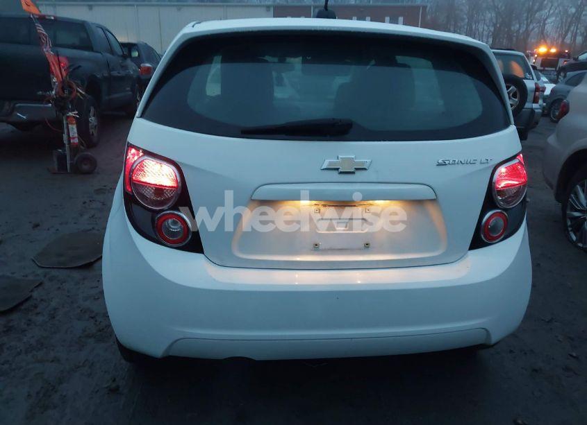 Photo 15 of 2016 Chevrolet Sonic LT AUTO (VIN 1G1JC6SH9G4104306)