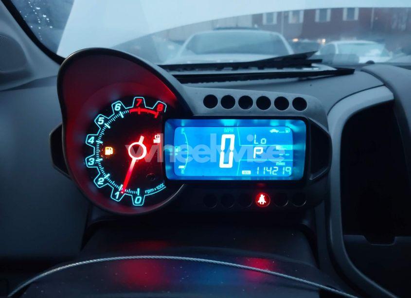 Photo 7 of 2016 Chevrolet Sonic LT AUTO (VIN 1G1JC6SH9G4104306)