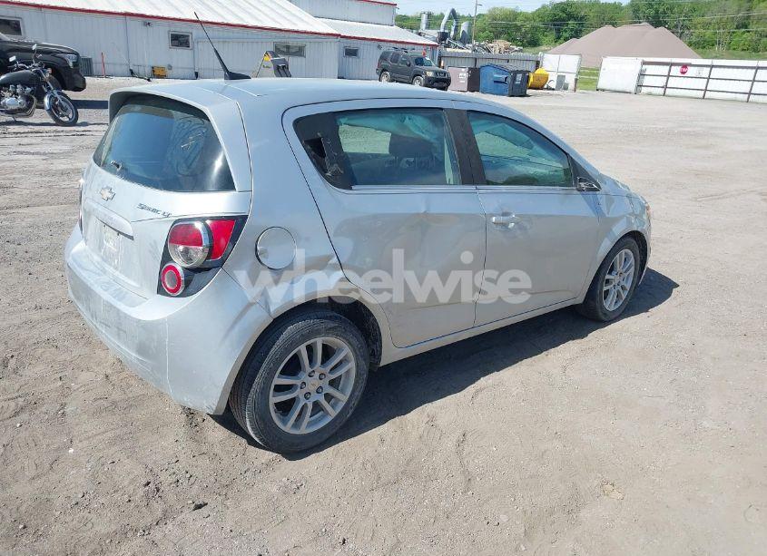 Photo 4 of 2012 Chevrolet Sonic 2LT (VIN 1G1JC6SHXC4126065)