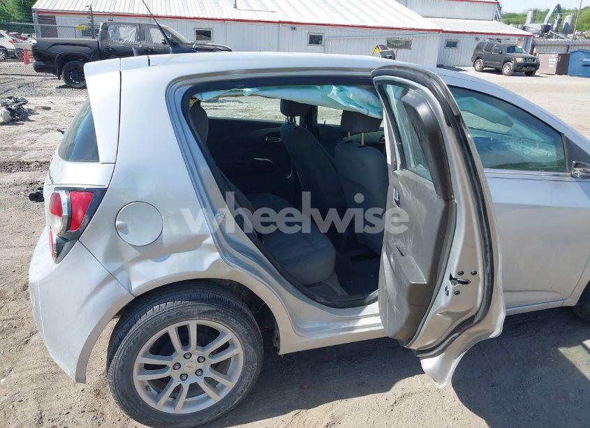 Photo 8 of 2012 Chevrolet Sonic 2LT (VIN 1G1JC6SHXC4126065)