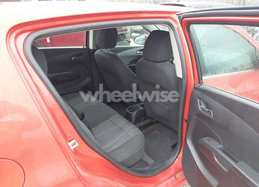 Photo 8 of 2013 Chevrolet Sonic LT AUTO (VIN 1G1JC6SHXD4139822)