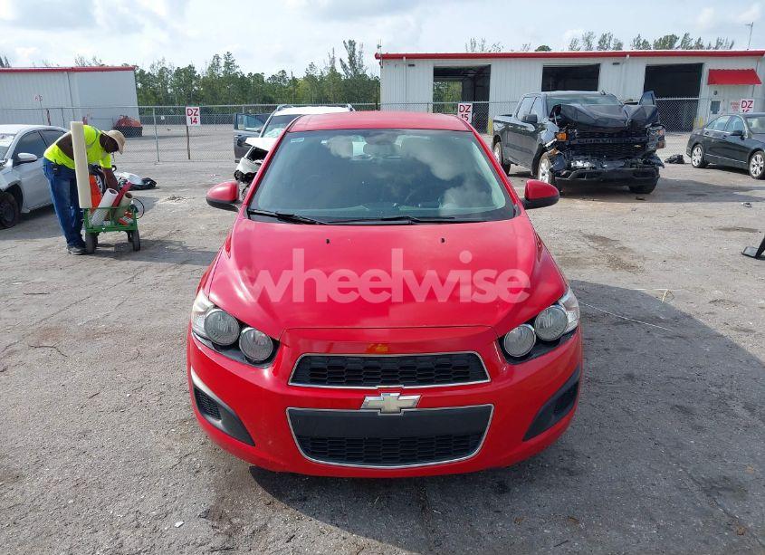 Photo 6 of 2013 Chevrolet Sonic LT AUTO (VIN 1G1JC6SHXD4172738)