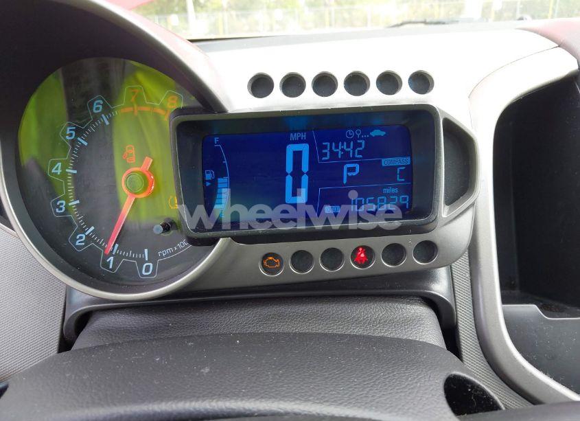 Photo 7 of 2013 Chevrolet Sonic LT AUTO (VIN 1G1JC6SHXD4172738)