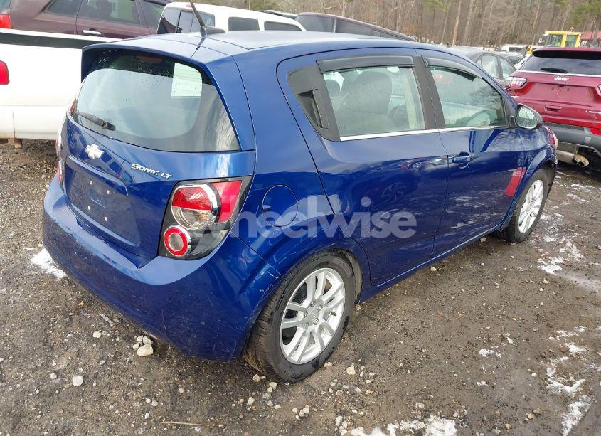 Photo 4 of 2014 Chevrolet Sonic LT AUTO (VIN 1G1JC6SHXE4151759)