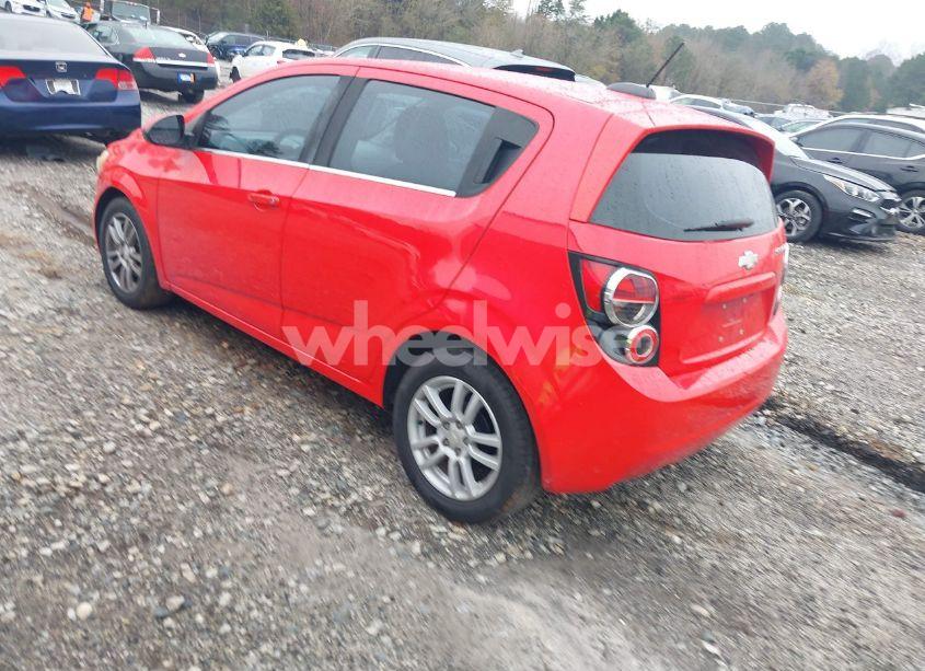 Photo 3 of 2015 Chevrolet Sonic LT AUTO (VIN 1G1JC6SHXF4113935)