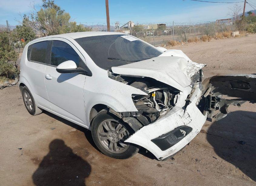 2015 Chevrolet Sonic LT AUTO (VIN 1G1JC6SHXF4196122) main photo