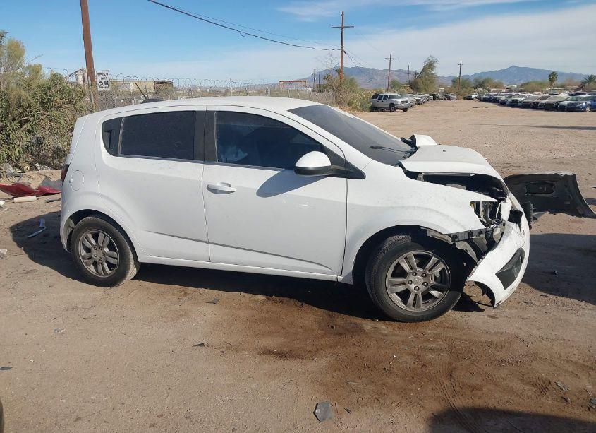 Photo 13 of 2015 Chevrolet Sonic LT AUTO (VIN 1G1JC6SHXF4196122)