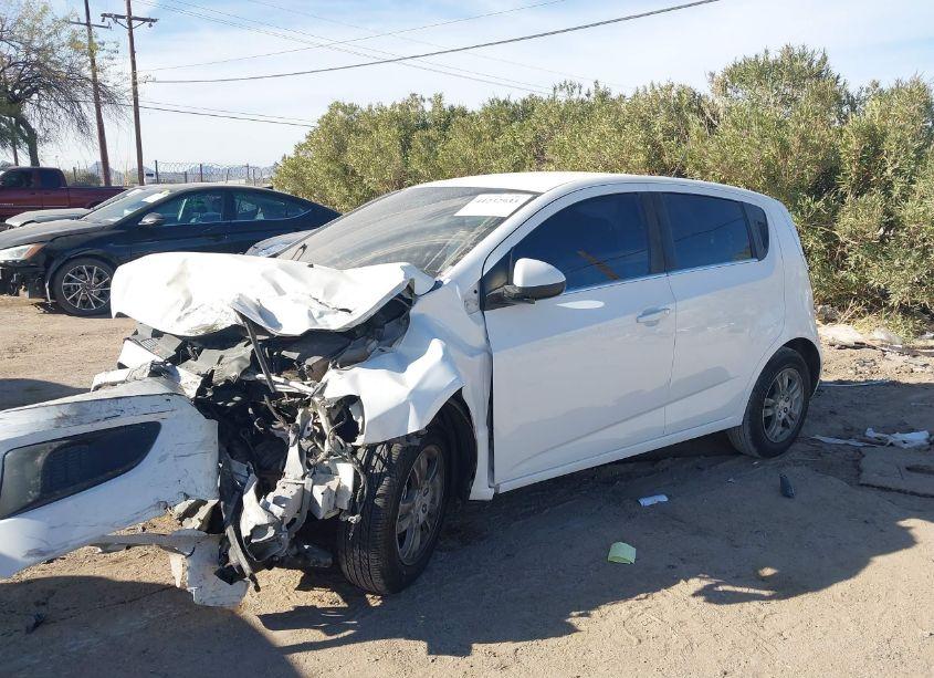 Photo 6 of 2015 Chevrolet Sonic LT AUTO (VIN 1G1JC6SHXF4196122)