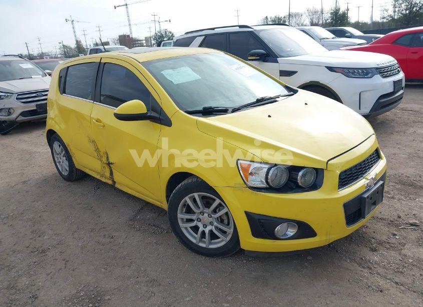 2016 Chevrolet Sonic LT AUTO (VIN 1G1JC6SHXG4122619) main photo