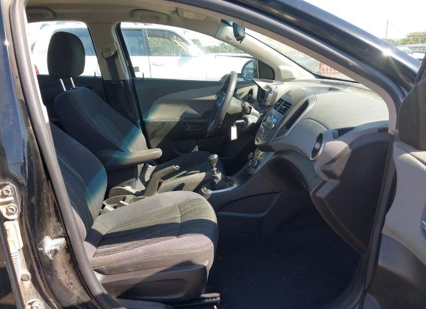 Photo 5 of 2012 Chevrolet Sonic 1LT (VIN 1G1JD5SB0C4158655)