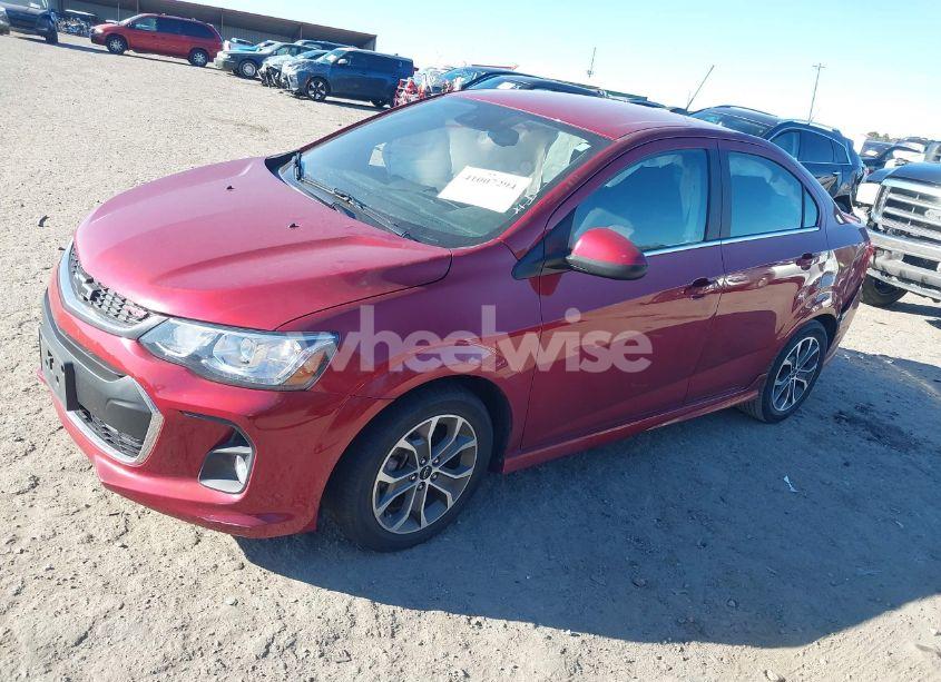 Photo 2 of 2019 Chevrolet Sonic LT AUTO (VIN 1G1JD5SB0K4115108)