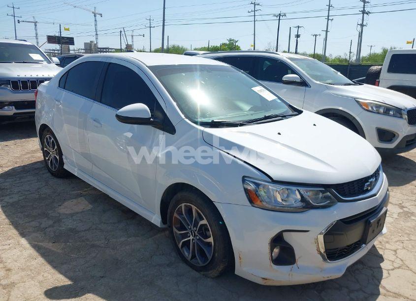2020 Chevrolet Sonic FWD LT (VIN 1G1JD5SB0L4126918) main photo