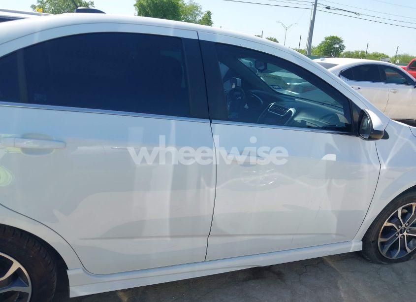 Photo 13 of 2020 Chevrolet Sonic FWD LT (VIN 1G1JD5SB0L4126918)