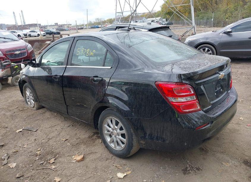 Photo 3 of 2020 Chevrolet Sonic FWD LT (VIN 1G1JD5SB0L4141113)