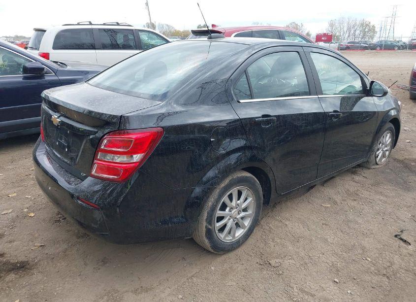 Photo 4 of 2020 Chevrolet Sonic FWD LT (VIN 1G1JD5SB0L4141113)