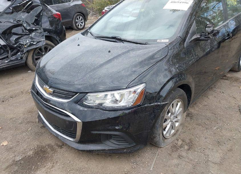 Photo 6 of 2020 Chevrolet Sonic FWD LT (VIN 1G1JD5SB0L4141113)