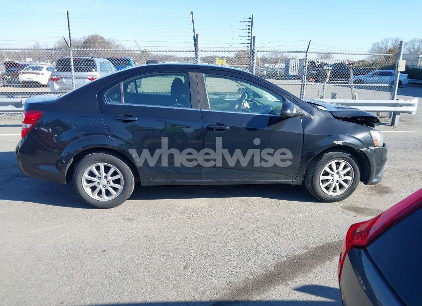 Photo 13 of 2019 Chevrolet Sonic LT AUTO (VIN 1G1JD5SB1K4111553)